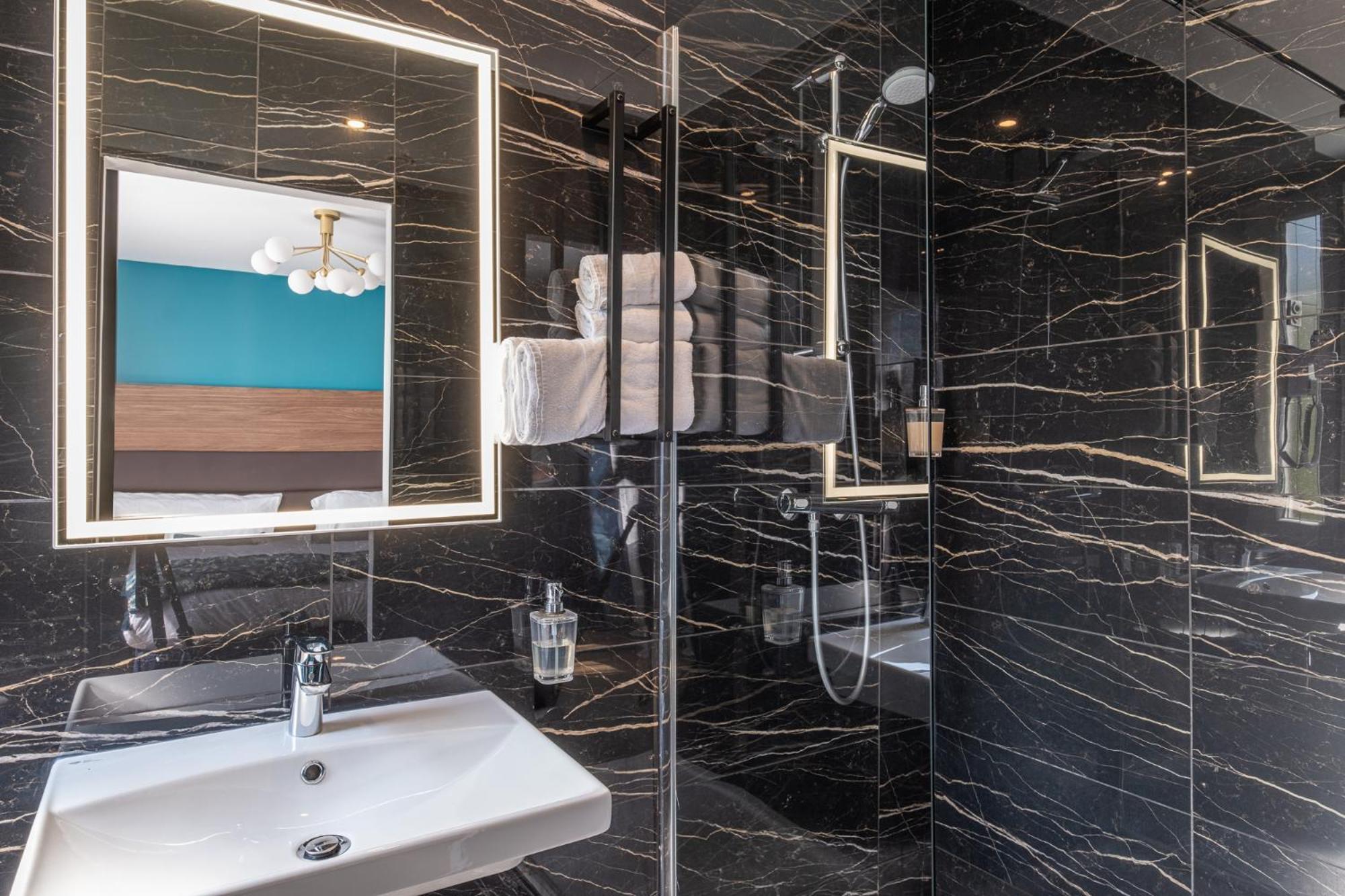 Chambre Quadruple Confort